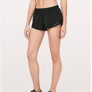Lululemon Hotty Hot Short 2.5”